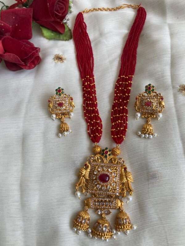 Red-Beaded-Temple-Set 001