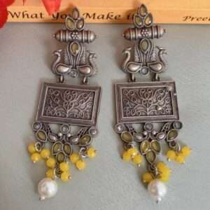 Antique Yellow Beauteous Earrings 001