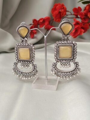 Majestic Hanya Earrings 001(Yellow)