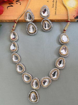 Water-drop Glass Kundan Necklace 001