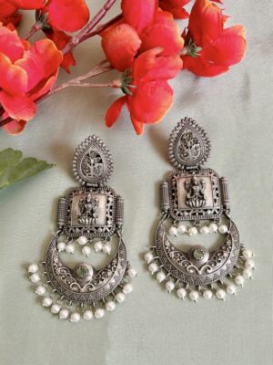 Dazzling_Lightweight_Earrings_001
