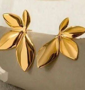 Cosmos Korean Studs -001