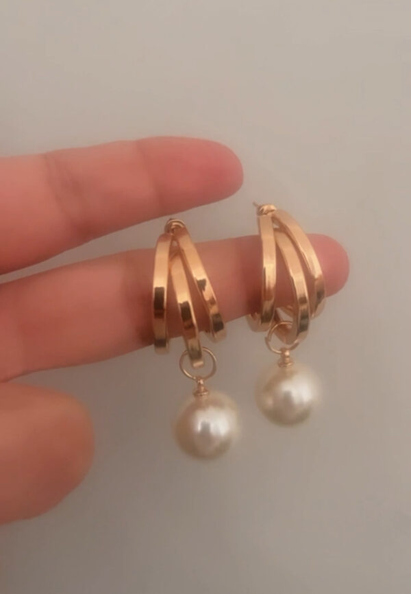 Golden Pearl Drop Korean Hoop Earrings-002