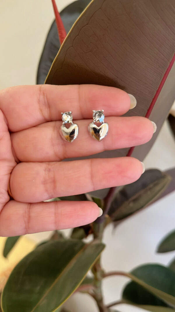 Silver Heartbeats Korean Earrings001