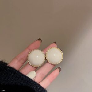 Velvet Dots Korean Earrings 001