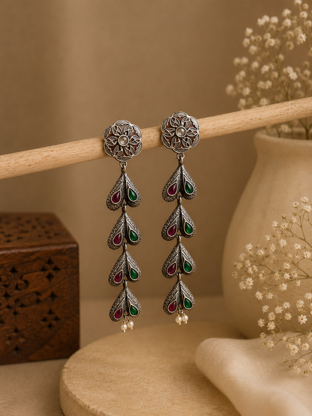 Iraaya Leaf Drops Earrings 001