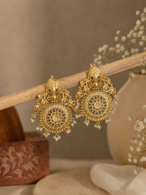 Kanak Statement Earrings 001